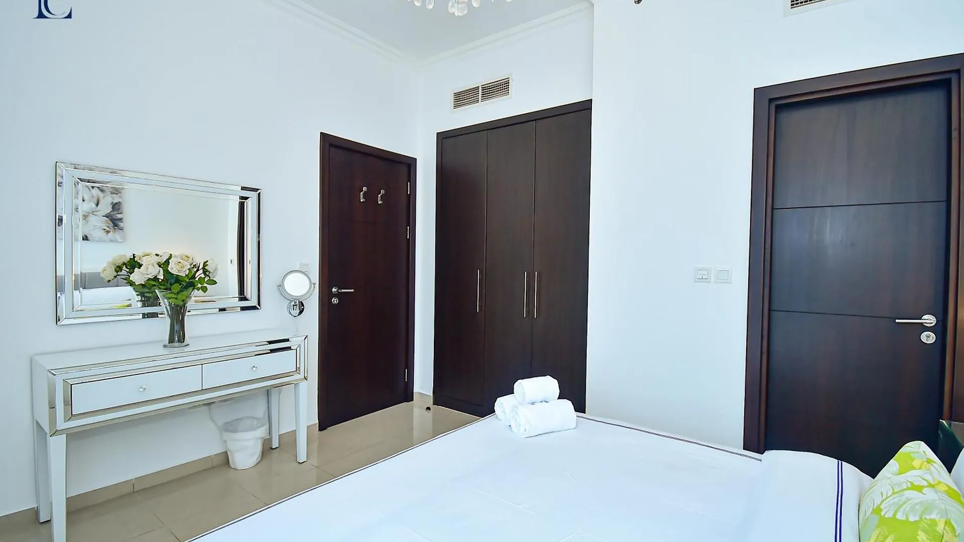 Luxury Escapes - Marina Views 1Br Apartments - Bay Central Dubai Marina